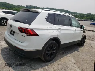 2022 Volkswagen Tiguan SE z VIN 3VV2B7AX3NM132294, wystawiony jako Copart lot #60587305 z przebiegiem 106 867 mil mil oraz Szkoda całkowita • Salvage title. Historia ofert i sprzedaży dostępna na DreamBid. Obrazek 3.