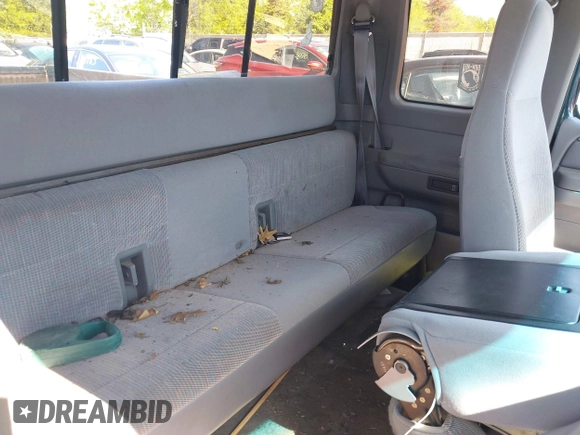 1995 Ford F-150 with VIN 1FTEX14N6SKB54149, listed as a IAAI auction lot 42323692 with 139,303 mi miles and . Bid and sale history available at DreamBid. Image 8.