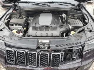 2018 Jeep Grand Cherokee Overland z VIN 1C4RJFCT3JC268599, wystawiony jako Copart lot #85242404 z przebiegiem 58 018 mil mil oraz Szkoda całkowita • Salvage title. Historia ofert i sprzedaży dostępna na DreamBid. Obrazek 12.