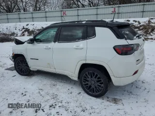 2022 Jeep Compass High Altitude with VIN 3C4NJDCB7NT207194, listed as a Copart auction lot 44156755 with 38,128 mi miles and Salvage Title. Bid and sale history available at carsss.com. Image 2.