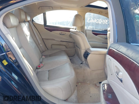 2007 Lexus LS 460 z VIN JTHBL46F475008259, wystawiony jako IAAI lot #38420663 z przebiegiem 198 992 mil mil oraz . Historia ofert i sprzedaży dostępna na DreamBid. Obrazek 8.