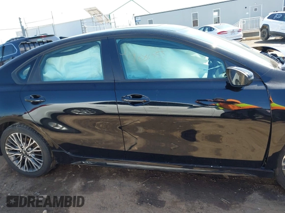2024 Kia Forte GT-Line with VIN 3KPF54AD7RE822951, listed as a IAAI auction lot 41988055 with 16,180 mi miles and . Bid and sale history available at carsss.com. Image 14.