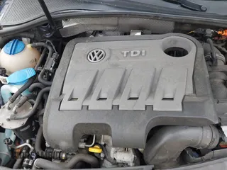 2014 Volkswagen Passat TDI SEL Premium with VIN 1VWCN7A36EC054891, listed as a IAAI auction lot 41964556 with 120,658 mi miles. Bid and sale history available at carsss.com. Image 10.