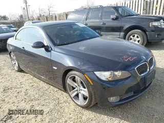 2008 BMW 3 Series 335i with VIN WBAWL73578P178117, listed as a IAAI auction lot 41908699 with 93,844 mi miles and . Bid and sale history available at carsss.com. Image 1.