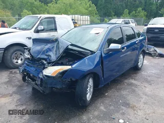 2008 Ford Focus SE z VIN 1FAHP35N38W110236, wystawiony jako IAAI lot #42055686 z przebiegiem 199 602 mil mil oraz . Historia ofert i sprzedaży dostępna na DreamBid. Obrazek 2.