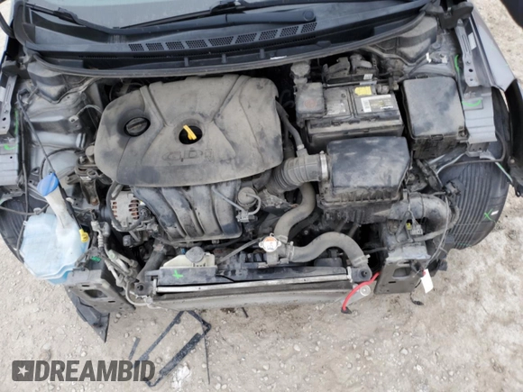 2016 Kia Forte EX z VIN KNAFX4A82G5522673, wystawiony jako Copart lot #86063904 z przebiegiem 85 576 mil mil oraz Szkoda całkowita • Salvage title. Historia ofert i sprzedaży dostępna na DreamBid. Obrazek 11.