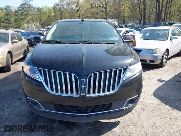 2013 Lincoln MKX with VIN 2LMDJ6JK9DBL47557, listed as a IAAI auction lot 41922605 with 246,964 mi miles. Bid and sale history available at carsss.com. Image 12.