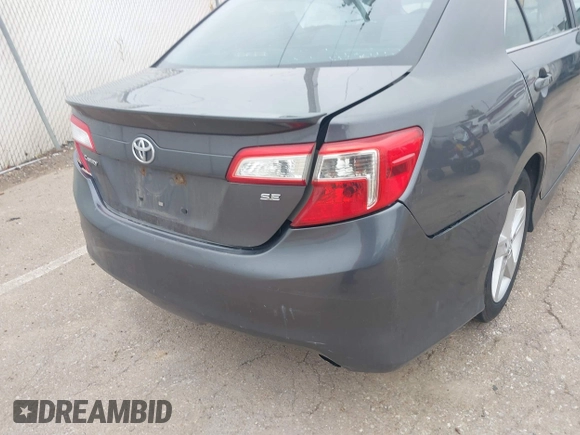 2014 Toyota Camry L with VIN 4T1BF1FKXEU813606, listed as a IAAI auction lot 41528889 with 252,866 mi miles. Bid and sale history available at carsss.com. Image 18.