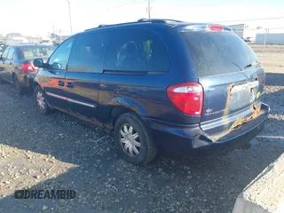 2006 Chrysler Town & Country Touring with VIN 2A4GP54L46R805276, listed as a IAAI auction lot 41036582 with 145,534 mi miles and . Bid and sale history available at DreamBid. Image 3.