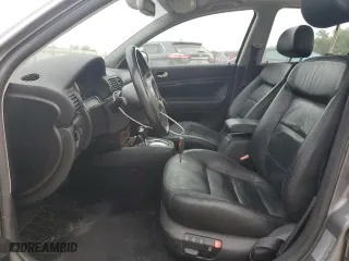 2003 Volkswagen Passat GLX with VIN WVWRH63B63E304098, listed as a Copart auction lot 71213254 with 41,925 mi miles and Salvage Title. Bid and sale history available at carsss.com. Image 7.