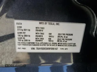2024 Tesla Model Y с VIN 7SAYGDEDXRF095167, выставлен на аукционе Copart как лот 61676245 с пробегом 12 988 миль миль и Списание • Salvage title. История ставок и продаж доступна на DreamBid. Изображение 12.