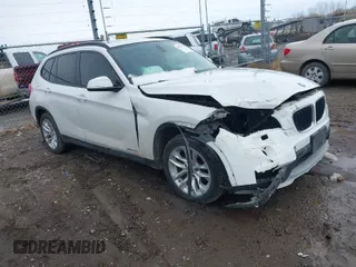 2015 BMW X1 xDrive28i with VIN WBAVL1C52FVY26383, listed as a IAAI auction lot 41755752 with 1 mi miles. Bid and sale history available at carsss.com. Image 1.