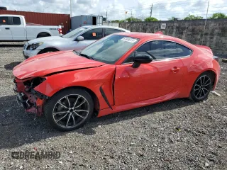 2023 Toyota GR86 Premium with VIN JF1ZNBE12P9754521, listed as a Copart auction lot 61808374 with 13,694 mi miles and Salvage Title. Bid and sale history available at carsss.com. Image 1.