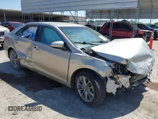 2015 Toyota Camry XLE with VIN 4T1BF1FK9FU486892, listed as a IAAI auction lot 41974039 with 161,175 mi miles. Bid and sale history available at carsss.com. Image 1.