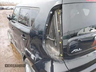 2018 Kia Soul with VIN KNDJN2A20J7593031, listed as a IAAI auction lot 41687316 with 26,133 mi miles. Bid and sale history available at carsss.com. Image 22.