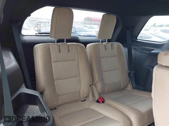 2016 Ford Explorer z VIN 1FM5K7B81GGC85347, wystawiony jako IAAI lot #42472254 z przebiegiem 53 721 mil mil oraz . Historia ofert i sprzedaży dostępna na DreamBid. Obrazek 18.