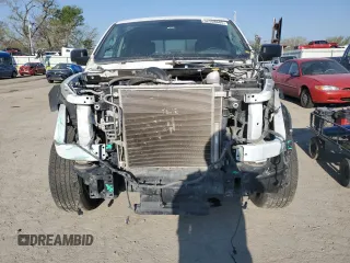 2019 Ram 1500 SLT z VIN 1C6RR6TT0KS678512, wystawiony jako Copart lot #52208685 z przebiegiem 108 986 mil mil oraz Szkoda całkowita • Salvage title. Historia ofert i sprzedaży dostępna na DreamBid. Obrazek 5.