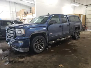 2017 GMC Sierra 1500 SLT z VIN 1GTV2NEC9HZ398090, wystawiony jako Copart lot #46071205 z przebiegiem 106 879 mil mil oraz Szkody całkowita. Historia ofert i sprzedaży dostępna na DreamBid. Obrazek 1.