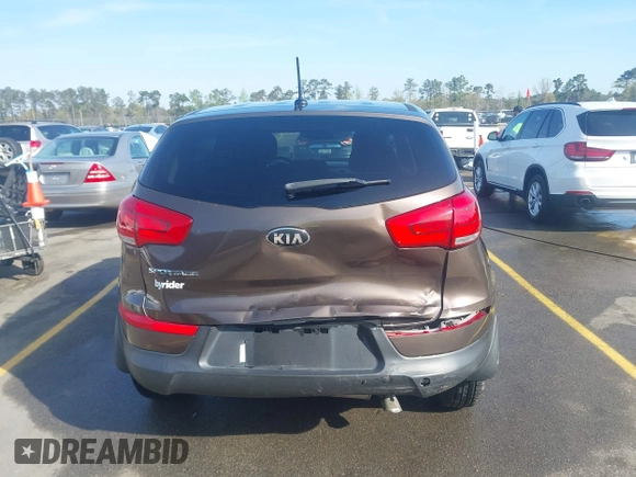 2014 Kia Sportage LX with VIN KNDPB3AC9E7648454, listed as a IAAI auction lot 41898146 with 200,934 mi miles. Bid and sale history available at carsss.com. Image 16.