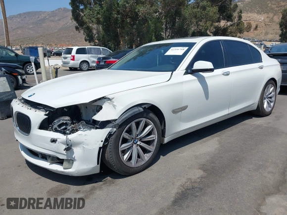 2009 BMW 7 Series 750Li с VIN WBAKB83529CY58927, выставлен на аукционе IAAI как лот 42356768 с пробегом 123 883 миль миль и . История ставок и продаж доступна на DreamBid. Изображение 2.