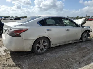 2014 Nissan Altima 2.5 SV with VIN 1N4AL3AP8EC172183, listed as a Copart auction lot 51460155 with 200,875 mi miles and Salvage Title. Bid and sale history available at carsss.com. Image 3.