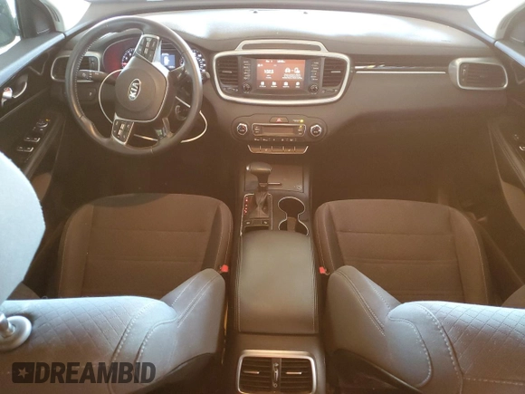 2020 Kia Sorento L with VIN 5XYPG4A37LG635838, listed as a Copart auction lot 46695955 with 119,545 mi miles and Salvage Title. Bid and sale history available at DreamBid. Image 8.