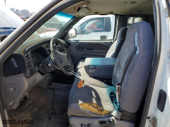 1998 Dodge Ram 1500 with VIN 1B7HC13Z7WJ126885, listed as a Copart auction lot 48674135 with 264,080 mi miles and Salvage Title. Bid and sale history available at carsss.com. Image 7.