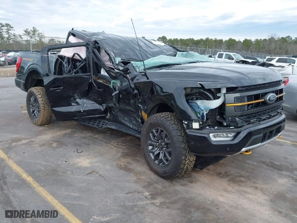 2022 Ford F-150 XL with VIN 1FTEW1E86NFC00068, listed as a IAAI auction lot 41451636 with 28,730 mi miles. Bid and sale history available at carsss.com. Image 1.