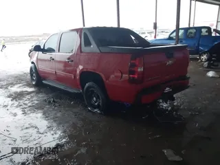 2010 Chevrolet Avalanche LS с VIN 3GNNCEE03AG105669, выставлен на аукционе IAAI как лот 42196345 с пробегом 135 364 миль миль и . История ставок и продаж доступна на DreamBid. Изображение 3.