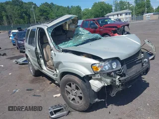 2005 Ford Escape Limited z VIN 1FMYU94175KA55518, wystawiony jako IAAI lot #42596659 z przebiegiem Nie podano mil oraz . Historia ofert i sprzedaży dostępna na DreamBid. Obrazek 1.