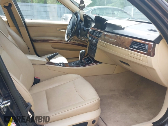 2008 BMW 3 Series 328xi with VIN WBAVC93518K036382, listed as a IAAI auction lot 42647349 with 132,364 mi miles and . Bid and sale history available at DreamBid. Image 5.