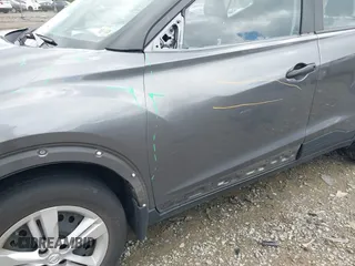 2023 Nissan Kicks S z VIN 3N1CP5BV9PL571677, wystawiony jako IAAI lot #42247459 z przebiegiem 45 799 mil mil oraz . Historia ofert i sprzedaży dostępna na DreamBid. Obrazek 18.