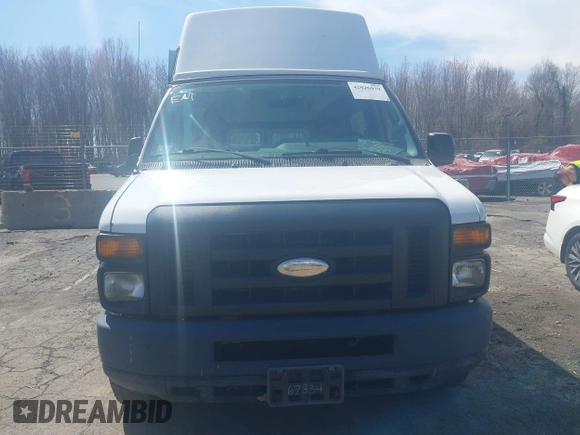 2014 Ford Econoline Cargo Commercial with VIN 1FTNS2EW7EDA67834, listed as a IAAI auction lot 42026939 with 138,501 mi miles. Bid and sale history available at carsss.com. Image 12.