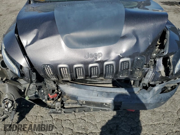 2017 Jeep Cherokee Trailhawk L Plus with VIN 1C4PJMBS4HD237094, listed as a Copart auction lot 61051675 with 104,852 mi miles and Salvage title. Bid and sale history available at DreamBid. Image 12.