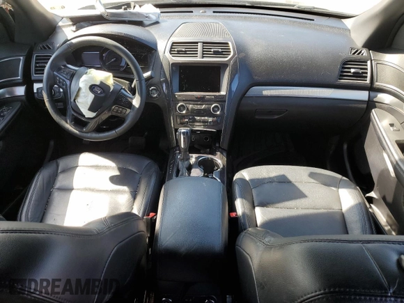 2018 Ford Explorer XLT with VIN 1FM5K8D89JGC38609, listed as a Copart auction lot 50925055 with 56,794 mi miles and Salvage Title. Bid and sale history available at DreamBid. Image 8.