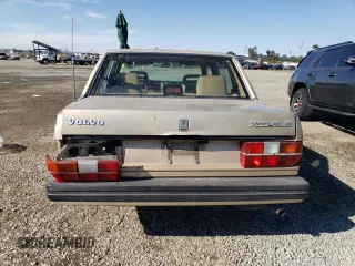 1988 Volvo 740 with VIN YV1FX8849J2284577, listed as a Copart auction lot 86113524 with 199,153 mi miles and Salvage Title. Bid and sale history available at carsss.com. Image 6.