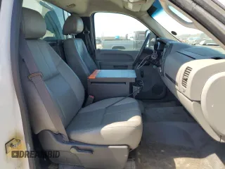 2013 Chevrolet Silverado 1500 Work Truck with VIN 1GCNCPEX8DZ270364, listed as a Copart auction lot 50548865 with 158,150 mi miles and Clean Title. Bid and sale history available at DreamBid. Image 10.