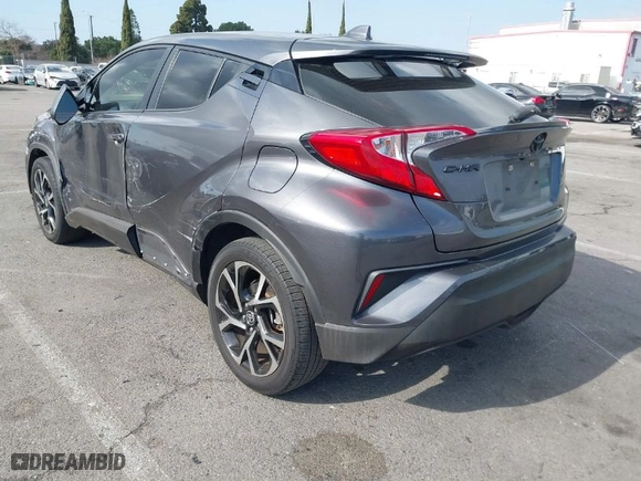 2020 Toyota C-HR LE with VIN JTNKHMBX6L1081650, listed as a IAAI auction lot 41435928 with 62,256 mi miles. Bid and sale history available at carsss.com. Image 3.