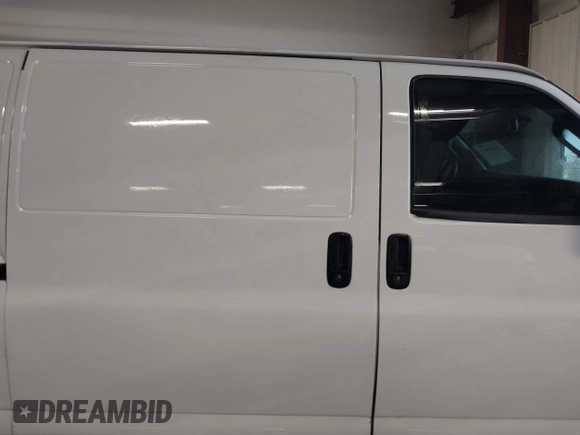 2023 GMC Savana Cargo with VIN 1GTW7AFP1P1106073, listed as a IAAI auction lot 41643963 with 57,807 mi miles. Bid and sale history available at carsss.com. Image 13.