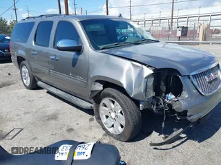 2008 GMC Yukon XL SLT with VIN 1GKFC160X8R172529, listed as a IAAI auction lot 41756244 with 148,219 mi miles. Bid and sale history available at carsss.com. Image 1.