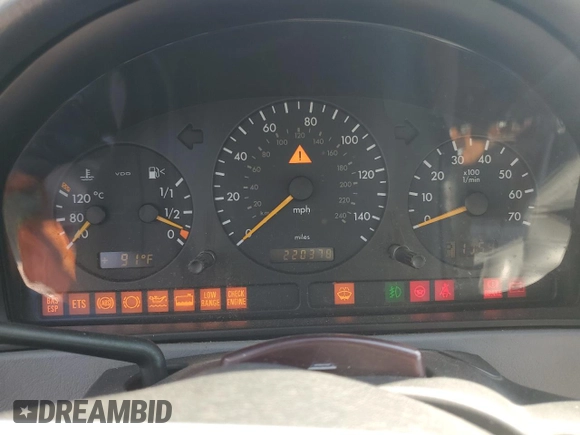 2002 Mercedes-Benz M-Class with VIN 4JGAB54E52A337189, listed as a Copart auction lot 71348154 with 220,378 mi miles and Salvage Title. Bid and sale history available at carsss.com. Image 9.
