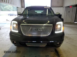 2008 GMC Yukon XL SLE w/3SA with VIN 1GKFC16068R147935, listed as a Copart auction lot 73584174 with 395,875 mi miles and Salvage Title. Bid and sale history available at carsss.com. Image 5.