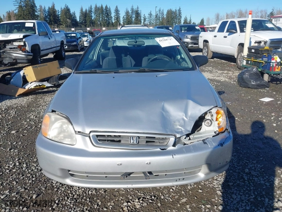 1997 Honda Civic DX with VIN 1HGEJ6223VL095214, listed as a IAAI auction lot 41560717 with 257,409 mi miles. Bid and sale history available at carsss.com. Image 12.