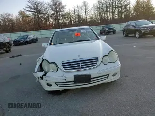 2007 Mercedes-Benz C 280 Luxury z VIN WDBRF92H07F908967, wystawiony jako Copart lot #57304005 z przebiegiem Nie podano mil oraz Nie do naprawy • Non repairable. Historia ofert i sprzedaży dostępna na DreamBid. Obrazek 10.