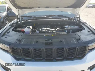 2024 Jeep Grand Cherokee Altitude X with VIN 1C4RJHAG2RC233758, listed as a Copart auction lot 61833885 with 4,492 mi miles and Salvage title. Bid and sale history available at DreamBid. Image 12.