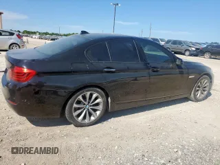 2015 BMW 5 Series 528i z VIN WBA5A5C51FD516809, wystawiony jako Copart lot #57714025 z przebiegiem 135 554 mil mil oraz Czysty tytuł • Clean title. Historia ofert i sprzedaży dostępna na DreamBid. Obrazek 3.