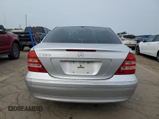 2001 Mercedes-Benz C 320 с VIN WDBRF64J21F119161, выставлен на аукционе Copart как лот 60994625 с пробегом 117 744 миль миль и Чистый • Clean title. История ставок и продаж доступна на DreamBid. Изображение 6.