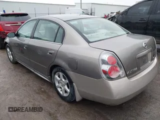 2006 Nissan Altima 2.5 with VIN 1N4AL11D46N459116, listed as a IAAI auction lot 41498539 with 202,375 mi miles. Bid and sale history available at carsss.com. Image 3.