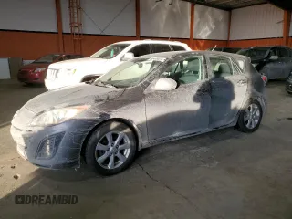2011 Mazda 3 GX with VIN JM1BL1KF9B1359027, listed as a Copart auction lot 85488624 with 238,160 mi miles and Clean Title. Bid and sale history available at carsss.com. Image 1.