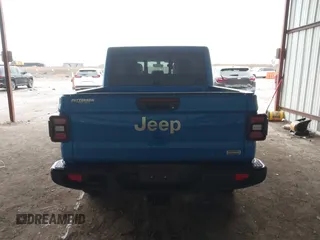 2020 Jeep Gladiator Overland with VIN 1C6HJTFG6LL212997, listed as a IAAI auction lot 41952950 with 60,803 mi miles and . Bid and sale history available at DreamBid. Image 16.